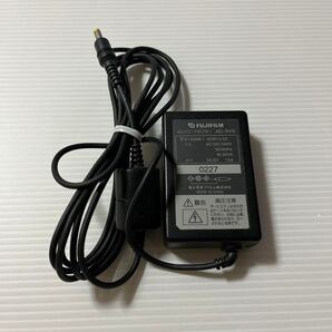 充電器①