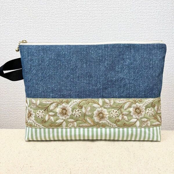 特大ポーチ 大きめポーチ ポーチ 刺繍リボン デニム調 ハンドメイド