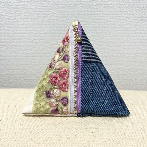 トライアングルポーチ テトラポーチ ポーチ 小物入れ 刺繍リボン ハンドメイド