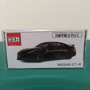 トミカ NISSAN GT-R Meteor Flake Black Pearl ②