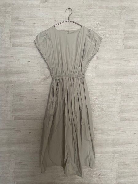 韓国セレクトショップ購入 グレージュワンピース