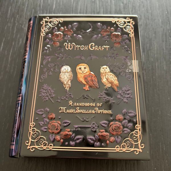 カルディ ミニミニ魔法辞書缶