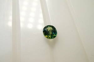 [ high class . ornament goods for loose ] transparency eminent finest quality. green sapphire cut loose 0.46ct