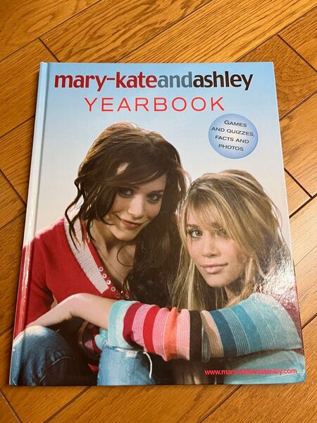 Mary-Kate and Ashley Yearbook 英語版