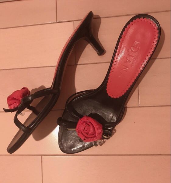 Dianaダイアナサンダル