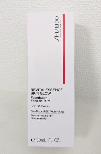 新品未使用 資生堂 SHISEIDO エッセンス スキングロウ ファンデーション 30ml 220 Linen