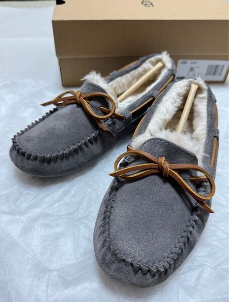 UGG DAKOTA 22cm