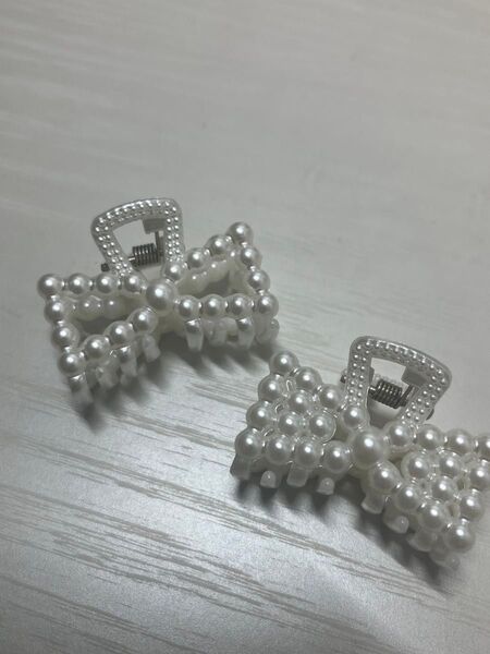 ミニヘアクリップ ホワイト パール