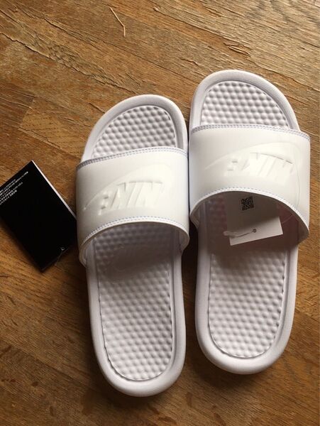 ナイキ ベナッシ JDI ウィメンズスライド nike 白 343881-115 23cm