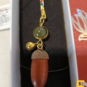 5月誕生石付ドングリストラップ