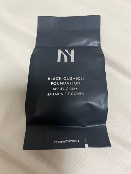 HERA ブラック クッション ファンデーション21N1 新品 リフィル