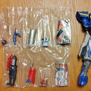 装動 仮面ライダーセイバー ドラゴンアーサー キングアーサー
