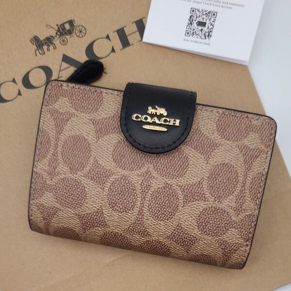 新作 COACH 折り財布 シグネチャー