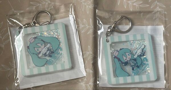 初音ミク×シナモロールくじ スパンコール入り アクリルキーホルダー B C
