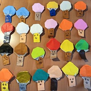 折り紙 壁面飾り★小学一年生の息子の作品です 売上は全て子供に★ おばけの木 木 保育園 幼稚園 施設 老人ホーム 壁飾り