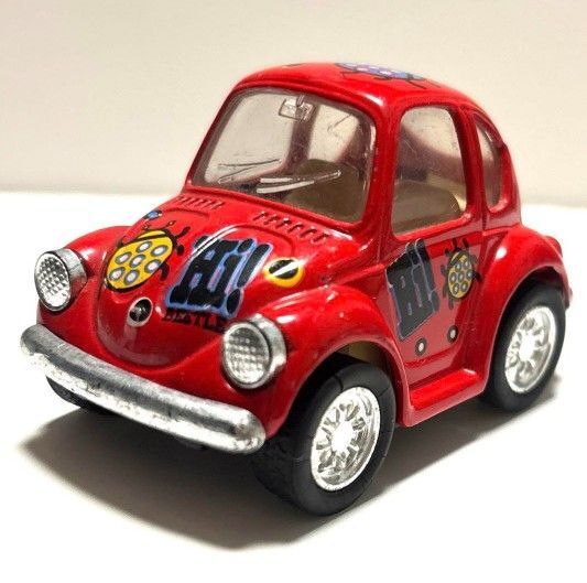 Kintoy フォルクスワーゲン BEETLE プルバックカー 赤