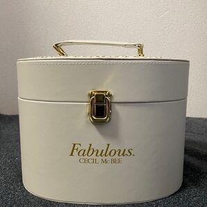 【新品】美品セシルマクビー メイクボックス【未使用】
