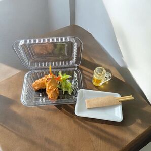 No.559 スーパーのお惣菜 ミニチュアフード エビフライ2本 キャベツ付き フードパック入り お皿、輪ゴム 割り箸 付き