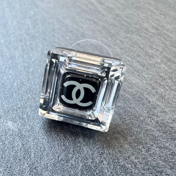 CHANEL スクエア クリスタル ココ ミラー ピアス 片耳 05A