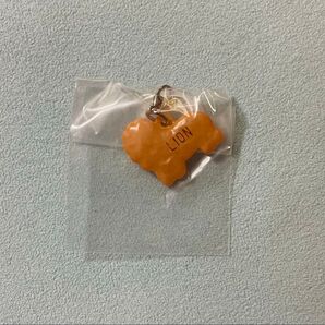 たべっ子どうぶつ めじるしアクセサリー ビスケット(LION)