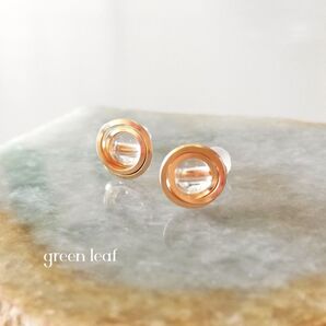 14kgf*水晶の小さな一粒ピアス~スクエア~