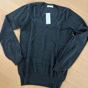 新品 Vネック ニット セーター グレーM