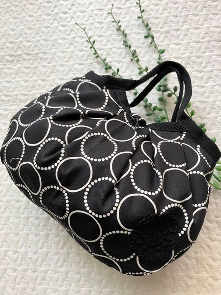 北欧調黒バブルリング&ドイリーレース*ミニグラニーバッグDカン付*ハンドメイド*