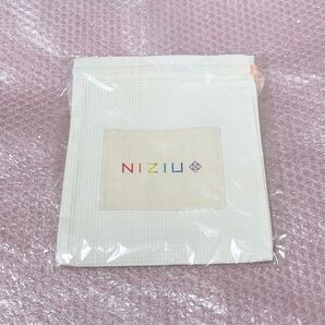 NiziU Pontaカード特典 巾着