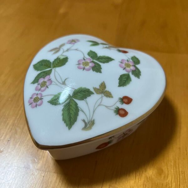 WEDGWOOD ウェッジウッド ワイルドストロベリー 小物入れ