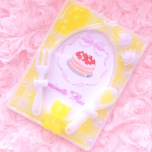 (A-7)トレカケースデコ*スイーツ くまさん チェック*レジン