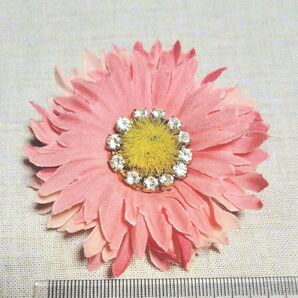 新品 ブローチ ヘアピン ヘアアクセサリー 花 アンティーク 装飾品 入学 入園 入学式 卒業式 入園式 浴衣 お祭り