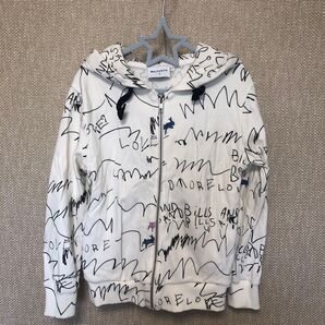 WOLF&RITA ホワイト 手書き風グラフィック パーカー 6Y 120㎝ パーカー ホワイト