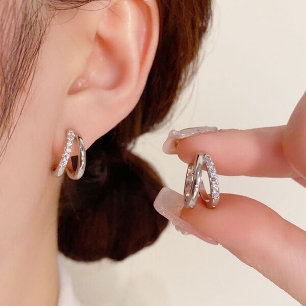 ピアス 18K仕上げ クロス czダイヤ シルバー 高品質 最新 韓国 シンプル ストーン キラキラ オシャレ 通勤 大人気