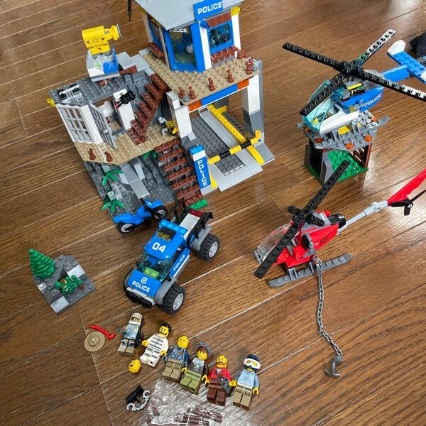 LEGO 60174 山のポリス指令基地 現状 正規品ユーズド