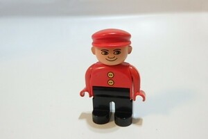＃0299　レゴデュプロ　人形　フィグ　男の人　赤い帽子＃特殊パーツ　ブロック　