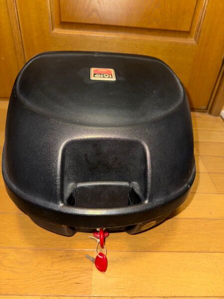 GIVI E26N ブラック トップケース 鍵、ペース付き ジビ