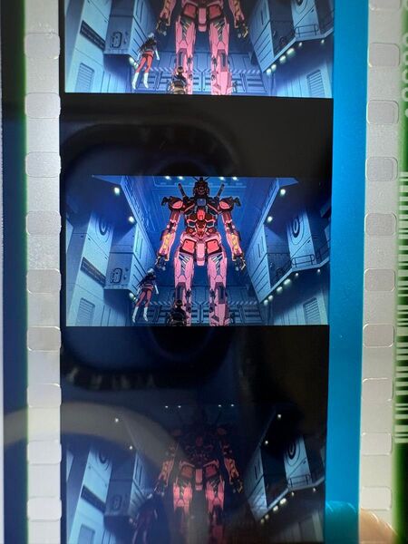 機動戦士ガンダム ジークアクス 3週目入場者特典 コマフィルム(赤いガンダム)