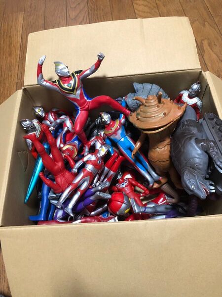 ウルトラマン 怪獣 人形 詰め合わせ合計57体ソフビフィギュア ソフビ おまけ ハッピーセットなど