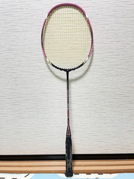 YONEXのアークセーバー9FL 4UG5