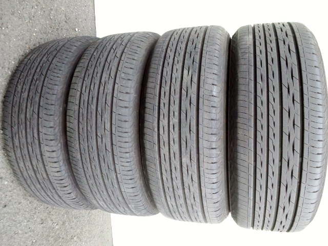 バリ山ラジアル 215/55R16ブリヂストンレグノ BRIDGESTONE REGNO GR-XT 4本406 W210 AUDI A4 A6 VW PASSATパサート Y34 C4 C5 S80 5008 S60