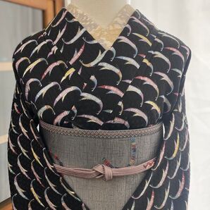 J3.10 ダイヤの紋意匠縮緬 正絹 上小紋 袷 ピーコック 着物