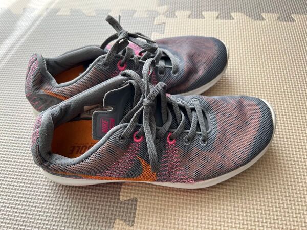 NIKE ランニングシューズ