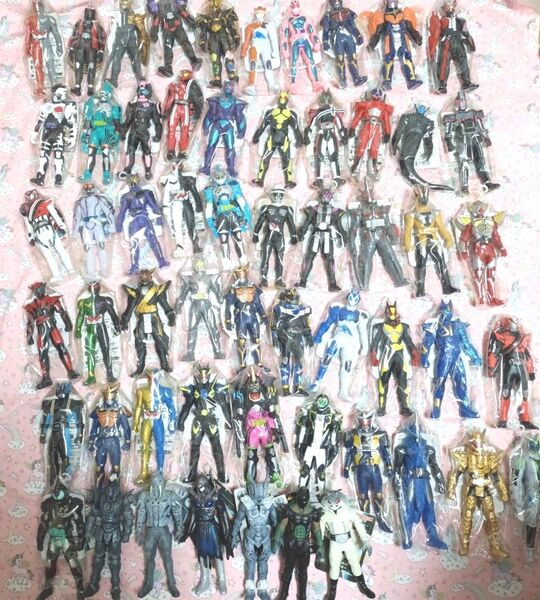 タグ付き☆仮面ライダー 怪人シリーズ ソフビ まとめ売り 袋入り カード付き 57体