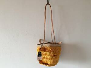  tag attaching unused goods * Italy made EXQUISITE Jekskijitoje-ekjitoje- fringe straw bag basket *