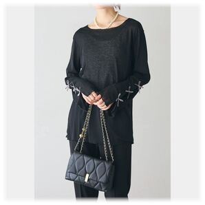 ★新品 リボンスリットシアートップス/ブラック