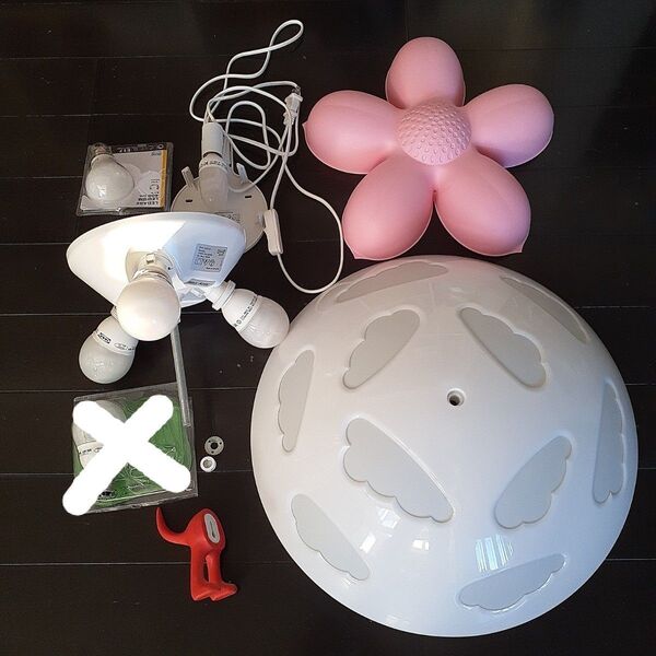 IKEA SKOJIG スコイグ シーリングライト 壁掛けライト 壁掛けフック スペア電球付き 子供部屋 雲