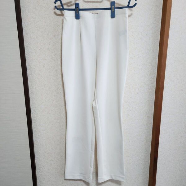 白 レギンスパンツ