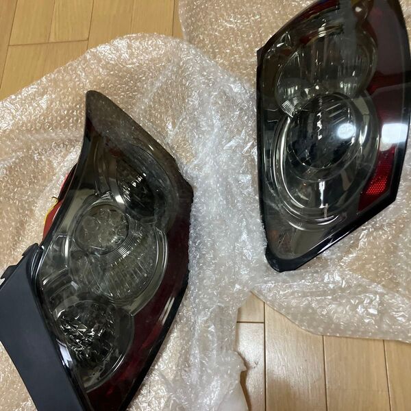GRX120 マークX スモークテールレンズ EAGLEEYES製 ユーズド美品