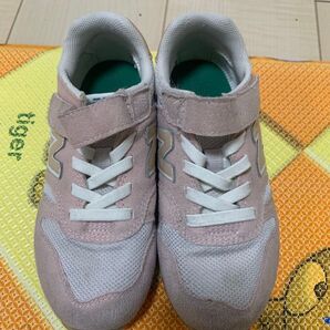New Balance YV373RP2 スニーカー 19cm ピンク