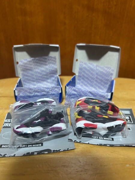【ガチャ】Reebokポンプフューリー